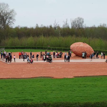 Aan de vestingrand Villa Ieper Buitenkant foto