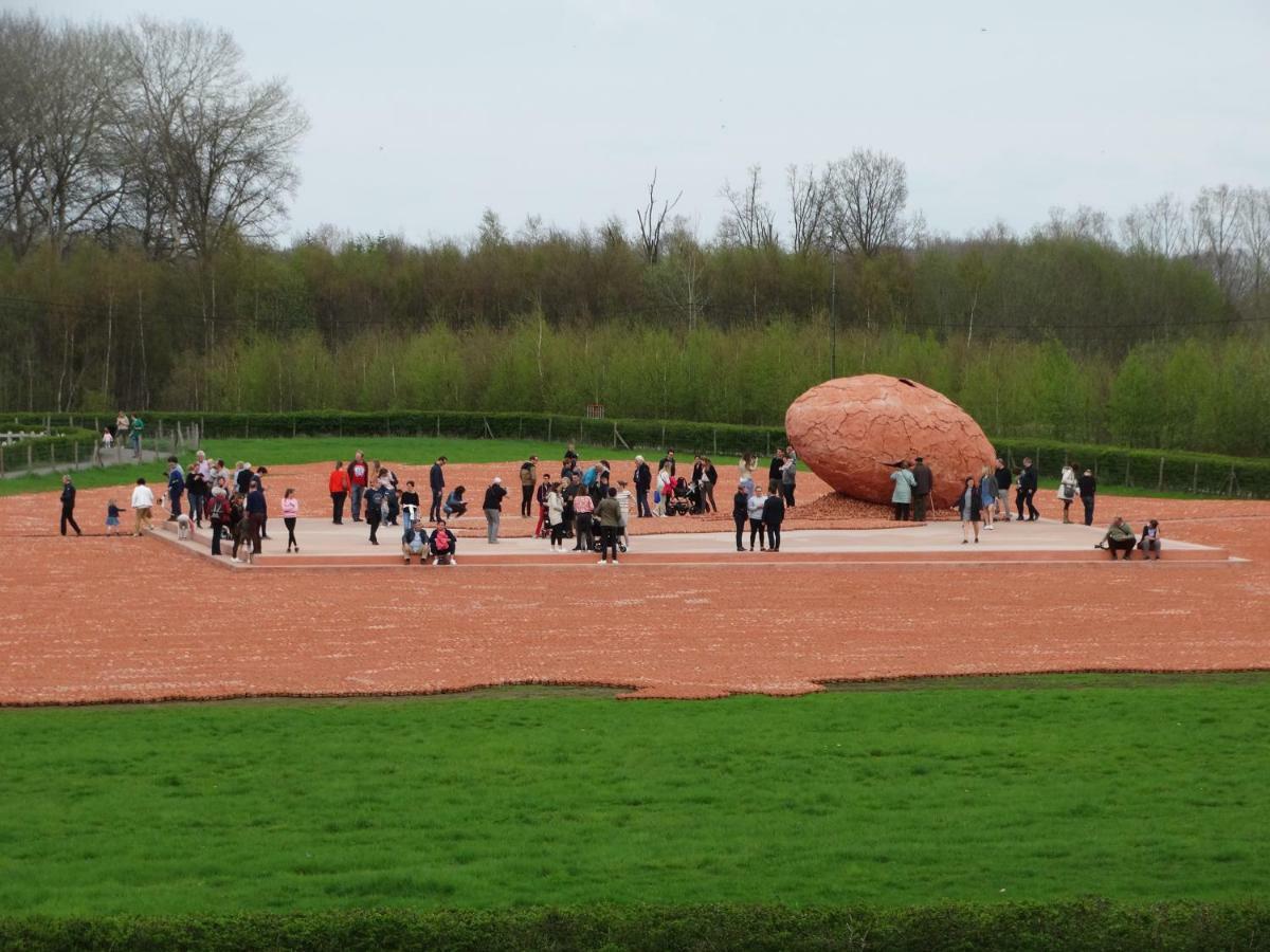 Aan de vestingrand Villa Ieper Buitenkant foto