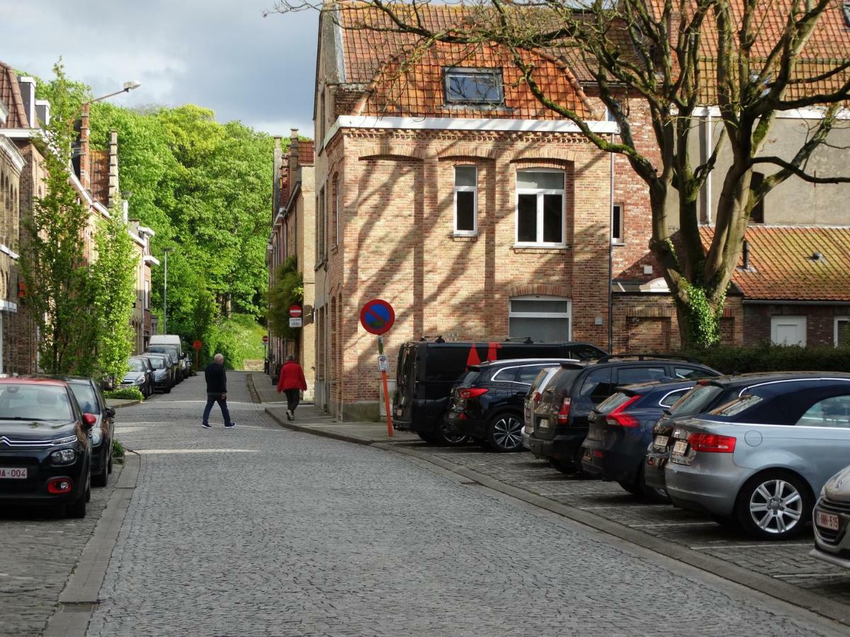 Aan de vestingrand Villa Ieper Buitenkant foto